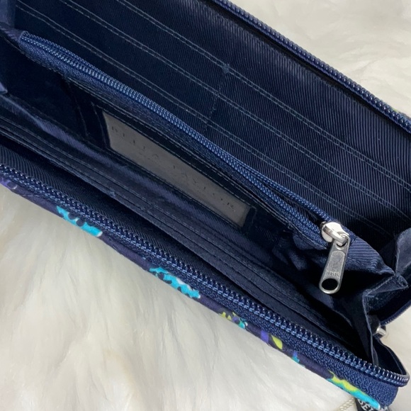 Bella Taylor Quilted Wallet Floral Print - Picture 3 of 7